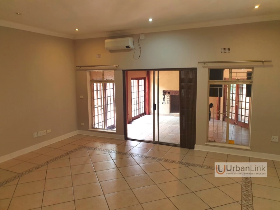 4 Bedroom Property for Sale in Safari Gardens North West